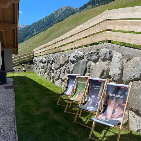 Mountain Apartment *