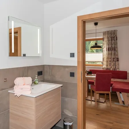 Apartment Mountain Tux